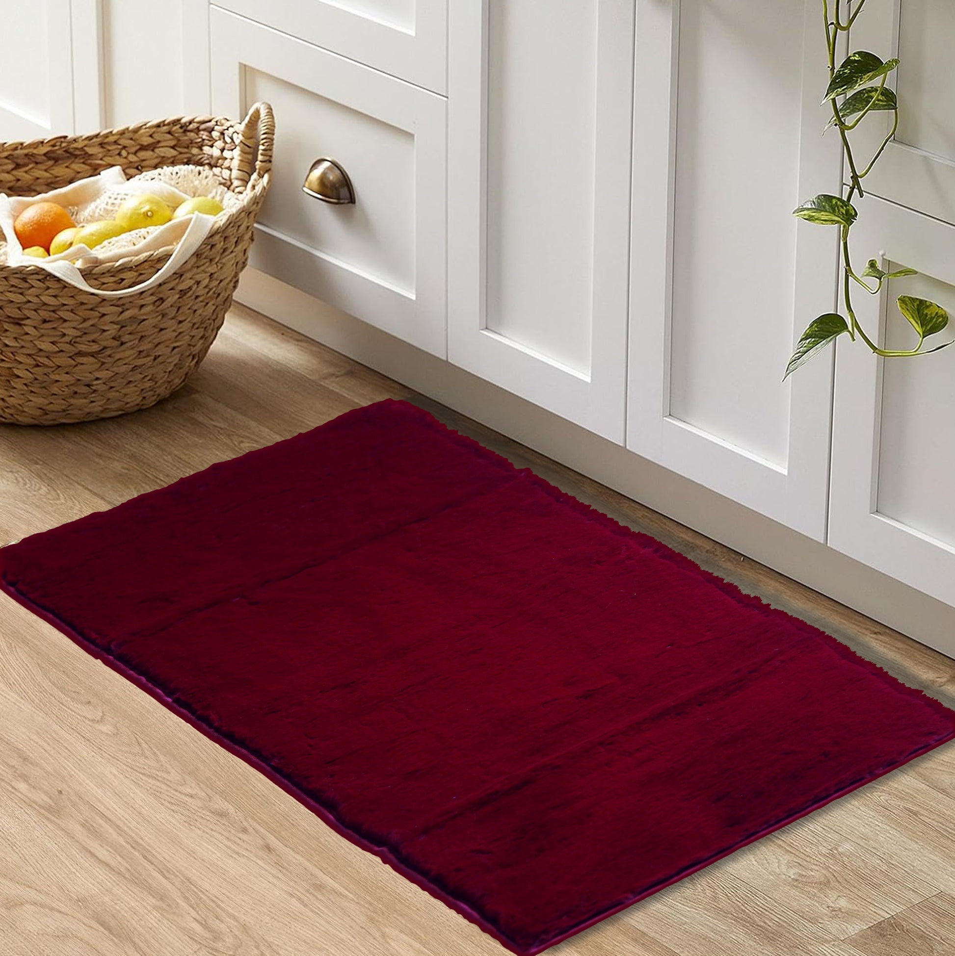 maroon floor mat